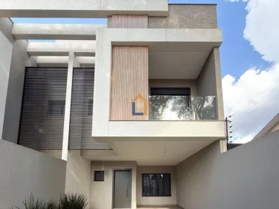 Sobrado com 3 Quartos à venda, 193m² no Água Verde, Curitiba