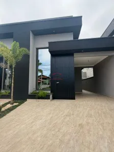Casa com 3 Quartos à venda, 126m² no Centro, Bertioga