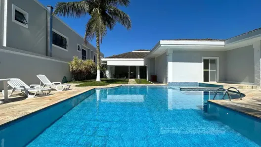 Casa com 7 Quartos para alugar, 628m² no Jardim Acapulco, Guarujá