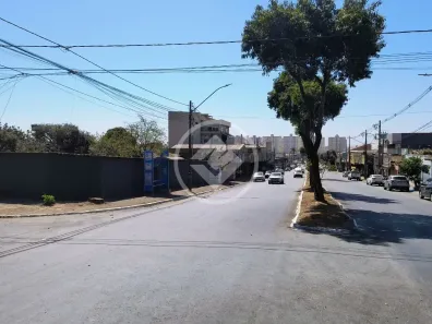 Lote/Terreno à venda, 386m² no Vila Regina, Goiânia