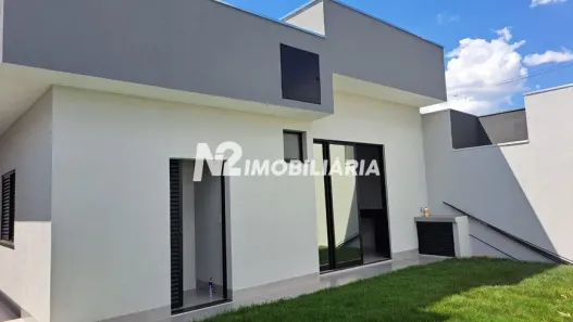 Casa com 3 Quartos à venda, 130m² no Jardim Ipanema, Uberlândia