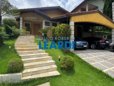 Casa de Condomínio com 3 Quartos à venda, 361m² no Granja Viana II, Cotia