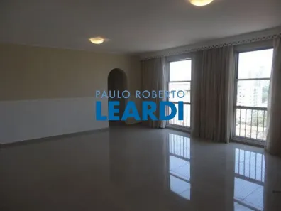 Apartamento com 3 Quartos para alugar, 132m² no Jardim das Acácias, São Paulo