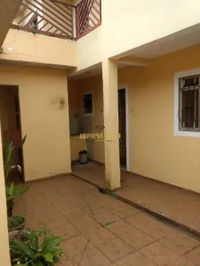 Sobrado com 6 Quartos para alugar, 208m² no Jardim Estela, Poá