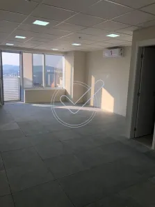 Sala Comercial para venda ou aluguel, 51m² no Alphaville Centro Industrial e Empresarial/Alphaville., Barueri