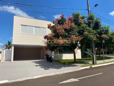 Sobrado com 3 Quartos para alugar, 299m² no Recanto do Salto, Londrina