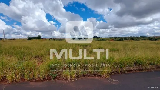 Lote/Terreno com 1 Quarto à venda, 12m² no Distrito Industrial, Uberlândia