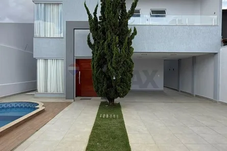 Casa com 4 Quartos à venda, 257m² no Candeias, Vitória da Conquista