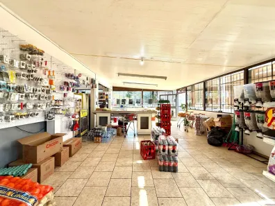 Prédio Comercial à venda, 140m² no Jardim Sabará, Porto Alegre