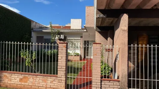 Casa com 4 Quartos à venda, 166m² no Petrópolis, Londrina