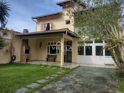Sobrado com 5 Quartos à venda, 157m² no Martim de Sá, Caraguatatuba
