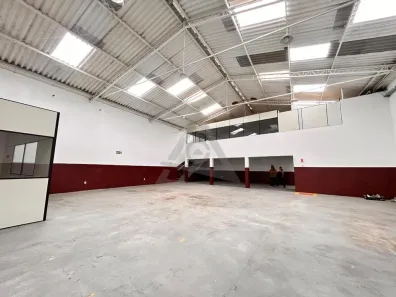 Galpão/Depósito/Armazém à venda, 370m² no Jardim do Trevo, Campinas