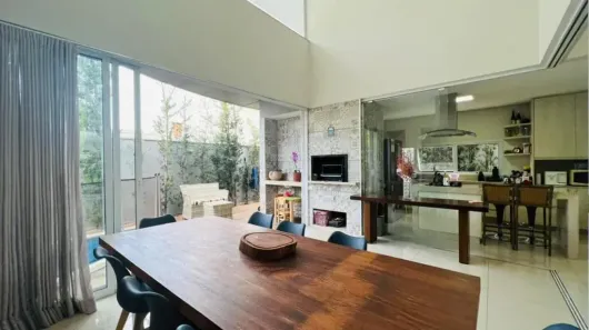 Casa de Condomínio com 3 Quartos à venda, 250m² no Nova Uberlândia, Uberlândia