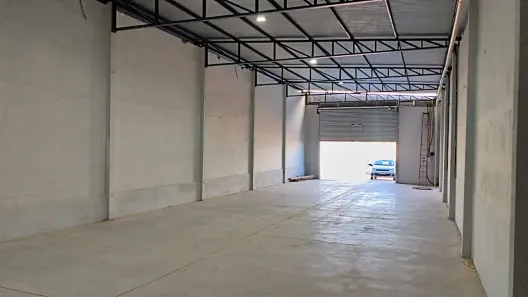 Galpão/Depósito/Armazém para alugar, 200m² no Novo Mundo, Várzea Grande