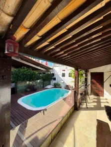 Casa com 4 Quartos à venda, 300m² no Candelária, Natal