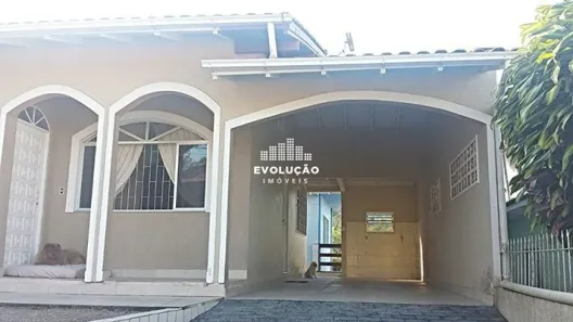 Casa com 3 Quartos à venda, 204m² no Roçado, São José