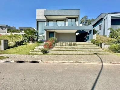 Casa de Condomínio com 3 Quartos à venda, 375m² no Moinho Velho, Embu das Artes