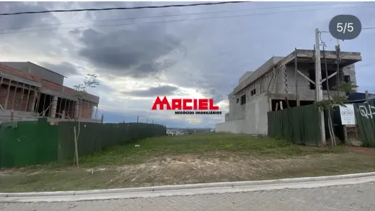 Lote/Terreno à venda, 330m² no Condomínio Residencial Colinas do Paratehy, São José dos Campos