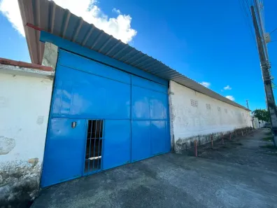 Galpão/Depósito/Armazém com 4 Quartos para alugar, 500m² no Arruda, Recife