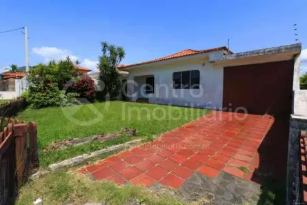 Casa com 2 Quartos à venda, 164m² no Balneario Samburá, Peruíbe