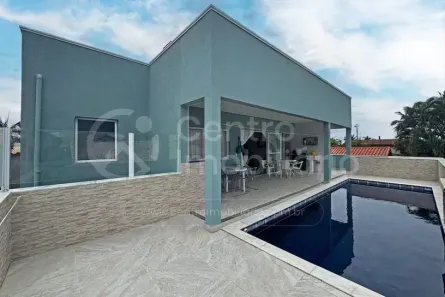 Casa com 4 Quartos à venda, 220m² no Parque Turistico, Peruíbe