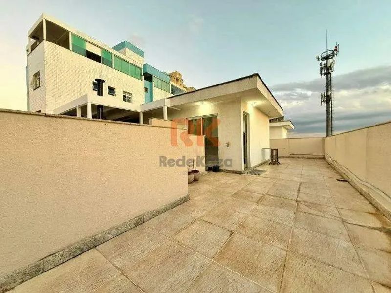 Cobertura com 3 quartos — Santa Mônica, Belo Horizonte