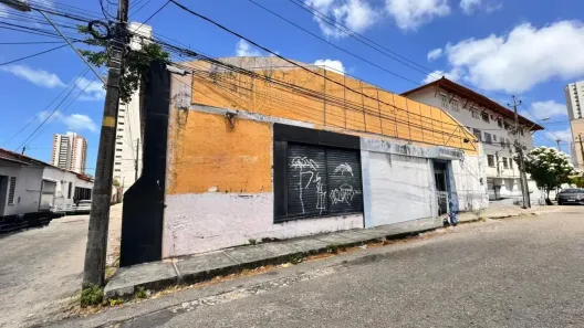 Galpão/Depósito/Armazém com 2 Quartos para alugar, 440m² no Centro, Fortaleza