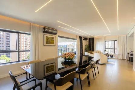 Apartamento com 3 Quartos à venda, 240m² no Cabral, Curitiba