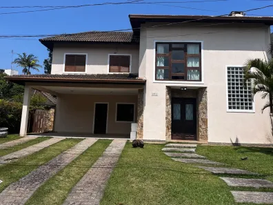 Sobrado com 4 Quartos para alugar, 250m² no Residencial Morada dos Pássaros-Aldeia da Serra, Barueri