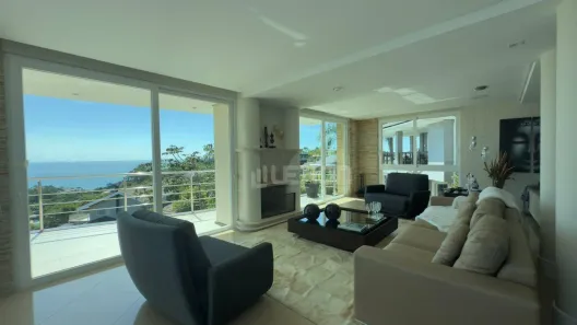 Casa de Condomínio com 4 Quartos à venda, 650m² no Centro, Bombinhas
