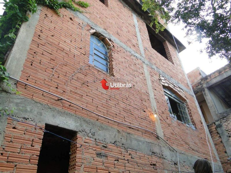 Casa com 3 quartos — Sagrada Família, Belo Horizonte