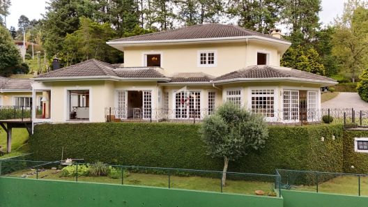 Casa de Condomínio com 6 Quartos à venda, 700m² no Capivari, Campos do Jordão