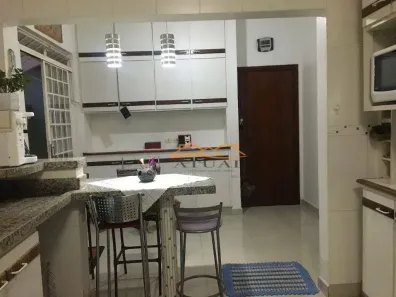 Casa com 3 Quartos à venda, 220m² no Jardim Europa, Piracicaba