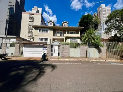 Casa com 4 Quartos para alugar, 397m² no Centro, Chapecó