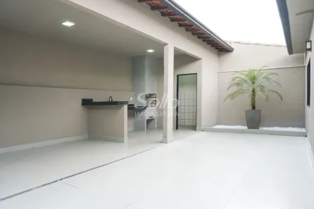 Casa com 3 Quartos à venda, 260m² no Santa Mônica, Uberlândia