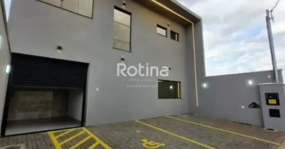 Galpão/Depósito/Armazém para alugar, 330m² no Grand Ville, Uberlândia