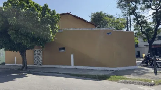 Casa com 4 Quartos para alugar, 188m² no Rodolfo Teófilo, Fortaleza