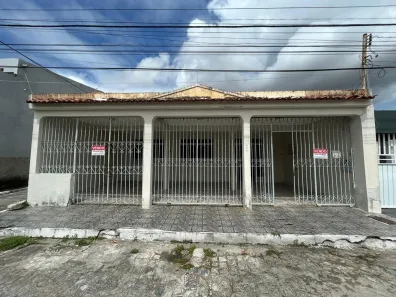 Casa com 3 Quartos à venda, 300m² no Luzia, Aracaju