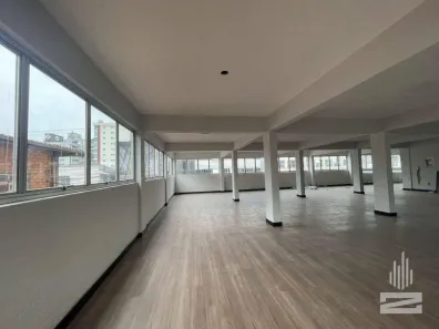 Sala Comercial para alugar, 250m² no Itoupava Norte, Blumenau