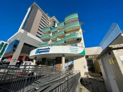 Apartamento com 2 Quartos para alugar, 80m² no Centro, Biguaçu