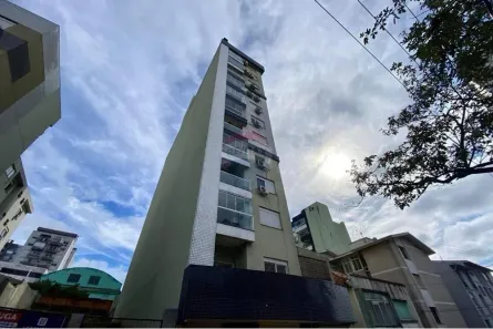 Apartamento com 2 Quartos para alugar, 80m² no Petrópolis, Passo Fundo