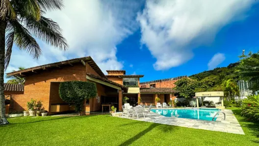 Casa com 5 Quartos à venda, 460m² no Jardim Acapulco, Guarujá