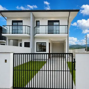 Sobrado com 3 Quartos à venda, 120m² no Forquilhas, São José