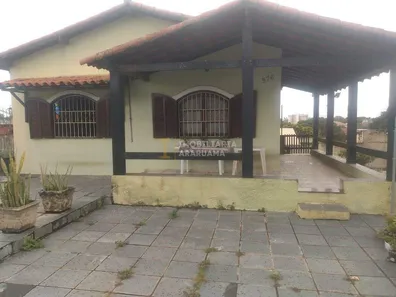 Casa com 5 Quartos à venda, 360m² no Vila Capri, Araruama