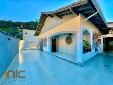 Casa com 3 Quartos à venda, 187m² no Meudon, Teresópolis