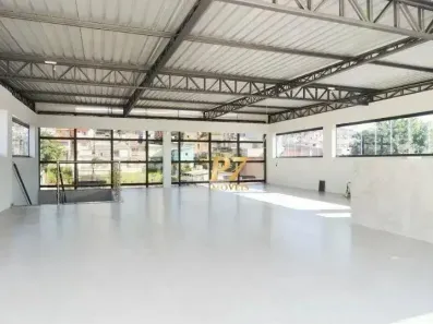 Galpão/Depósito/Armazém para venda ou aluguel, 777m² no Parque João Ramalho, Santo André