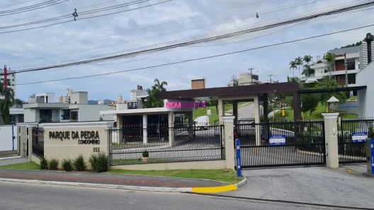Lote/Terreno à venda, 416m² no Pedra Branca, Palhoça