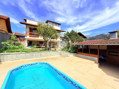 Casa com 3 Quartos à venda, 200m² no Cascata Guarani, Teresópolis