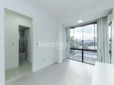 Cobertura com 3 Quartos para alugar, 100m² no Santana, Porto Alegre
