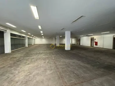 Prédio Comercial para alugar, 1800m² no Santo Antônio, Recife